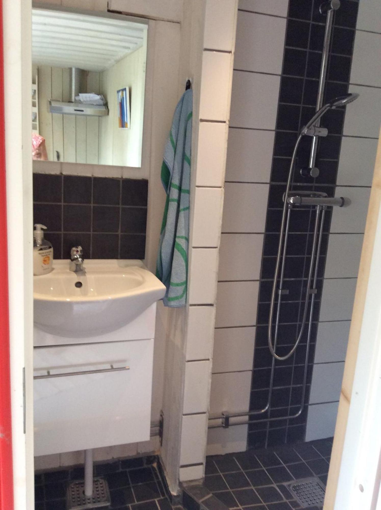 Bed and Breakfast Tystberga Logi Екстер'єр фото